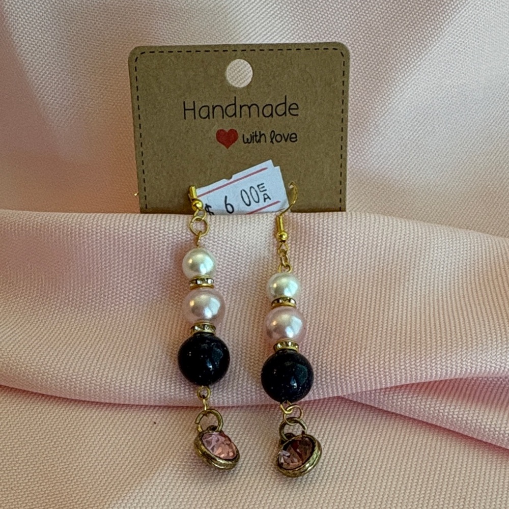 🟢 Pink Gemstone Charm Beaded Dangle Earrings